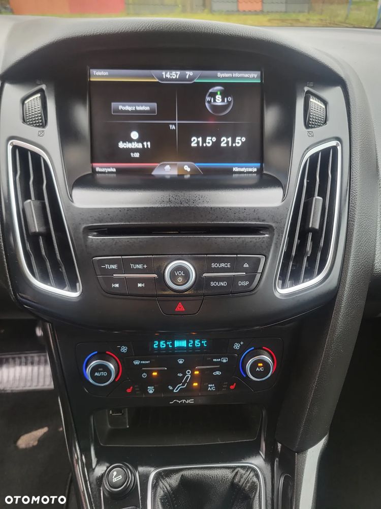 Ford Focus 1.0 EcoBoost Titanium - 22