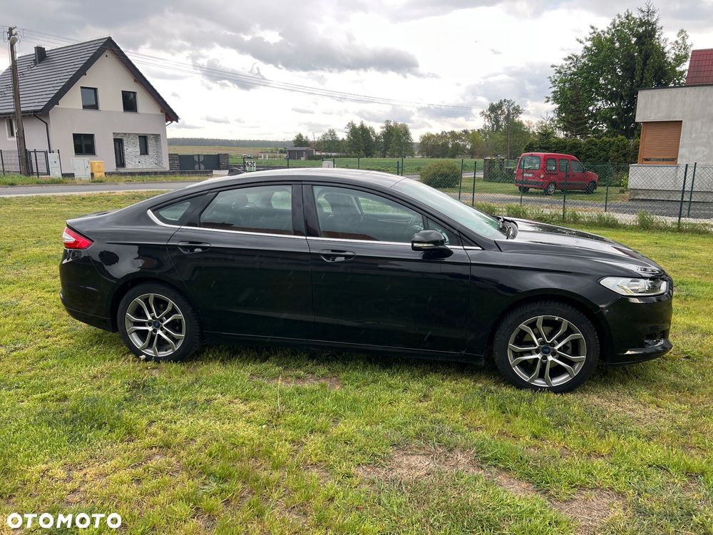 Ford Fusion - 7
