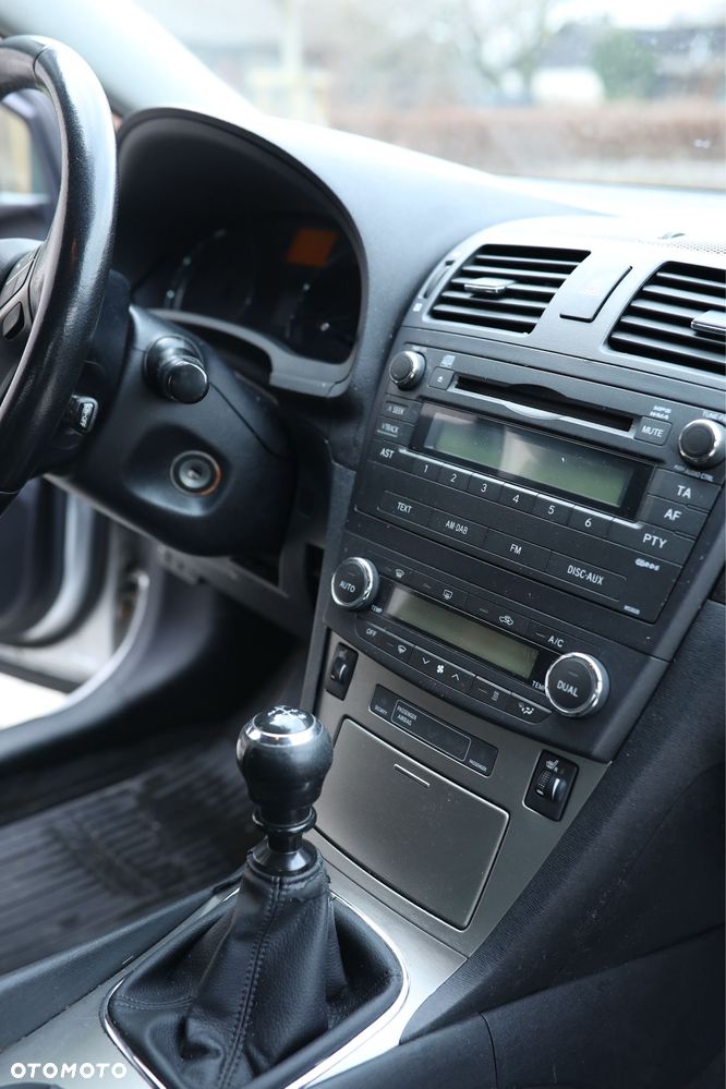 Toyota Avensis 2.0 D-4D - 7
