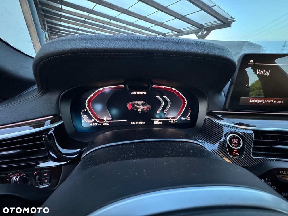 BMW Seria 5 M550i xDrive sport - 16