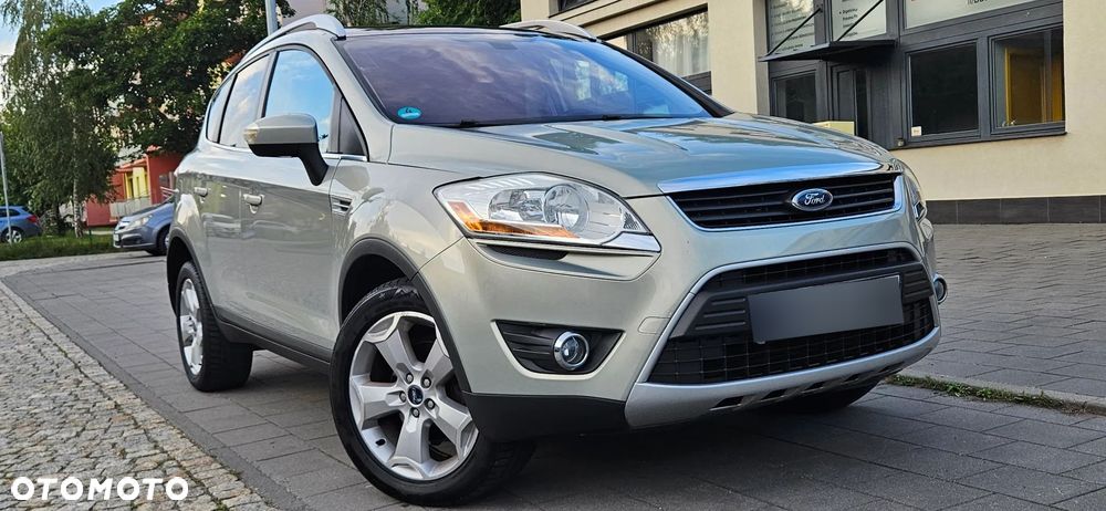 Ford Kuga 2.0 TDCi 4x4 Titanium - 25