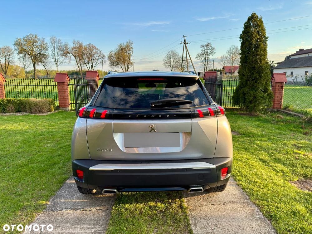 Peugeot 2008 1.2 PureTech Allure S&S EAT8 - 5