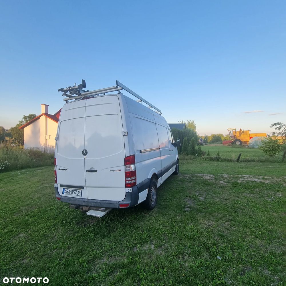 Mercedes-Benz Sprinter - 13