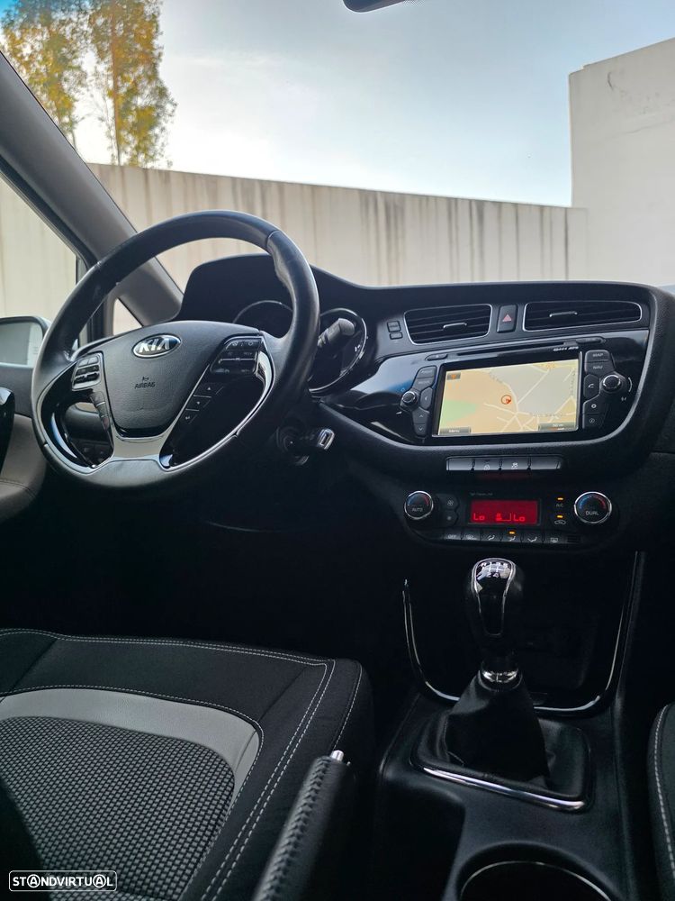 Kia Ceed SW 1.6 CRDi TX Sport - 39