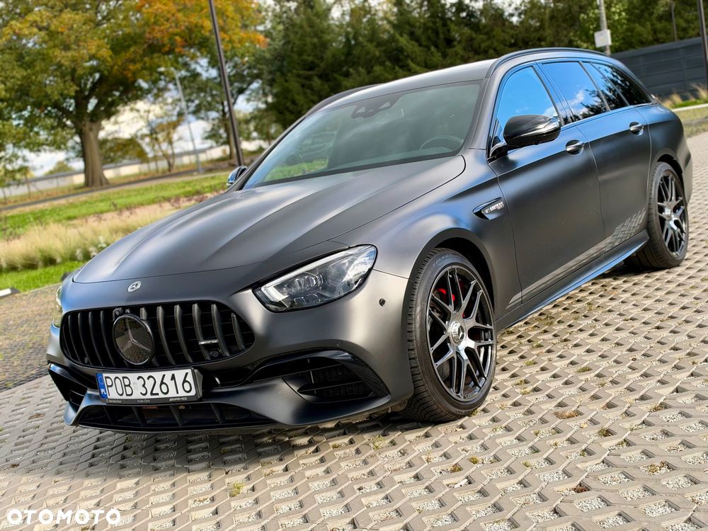 Mercedes-Benz E-Class 2023 photo 4