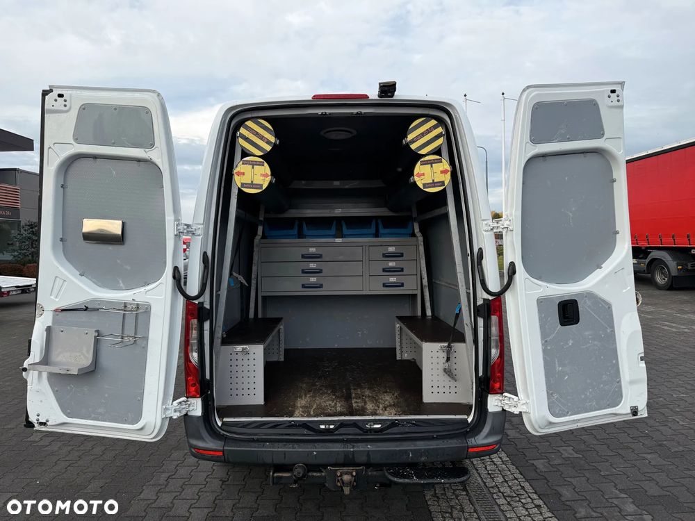 Mercedes-Benz Sprinter 319 CDI V6 L2H2 Doka Brygadówka 4-miejsca Zabudowa Warsztatowa Salon PL - 9
