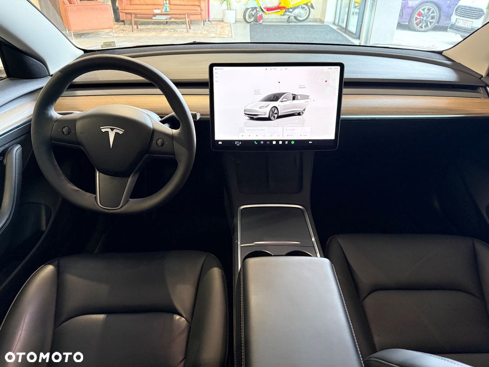 Tesla Model 3 - 19