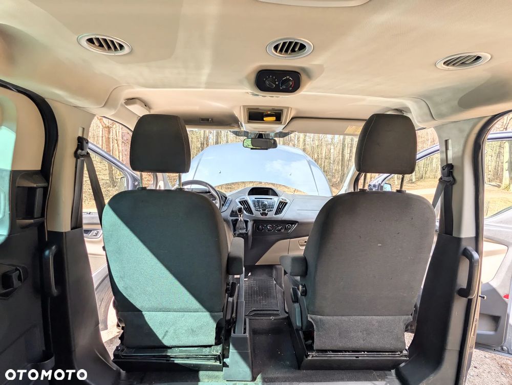 Ford Tourneo Custom - 9
