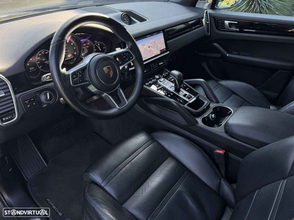 Porsche Cayenne E-Hybrid - 3