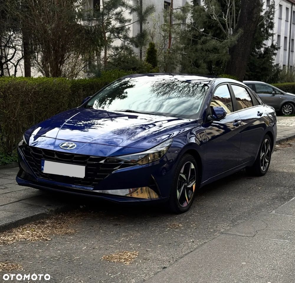Hyundai Elantra 1.6 Executive CVT - 1