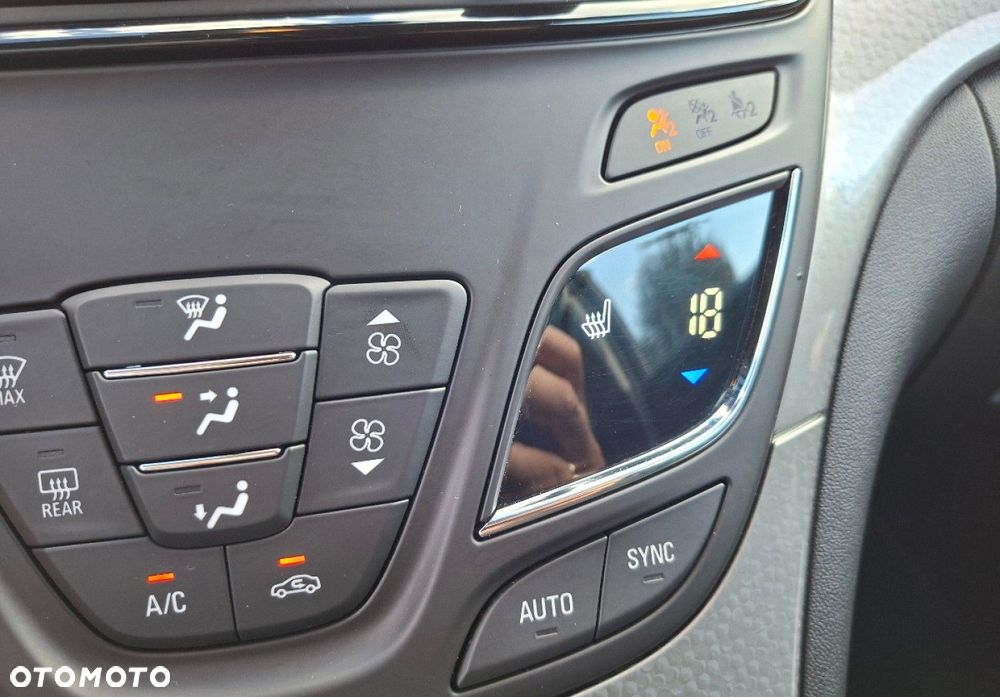 Opel Insignia - 32