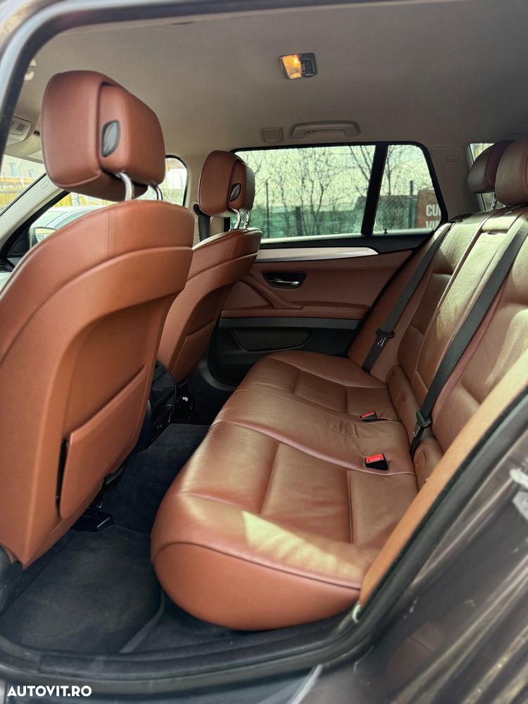 BMW Seria 5 525d xDrive - 19
