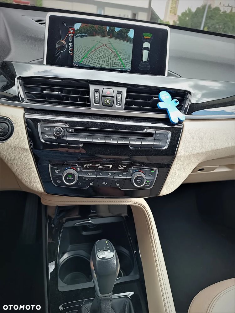 BMW X1 xDrive20d - 14