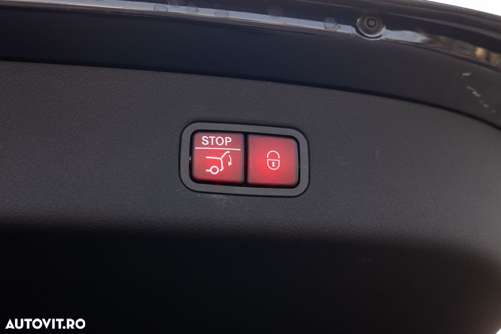 Mercedes-Benz GLC 300 d 4MATIC MHEV - 29