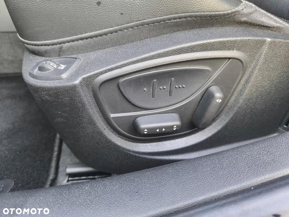 Renault Laguna 2.0 dCi Initiale - 20