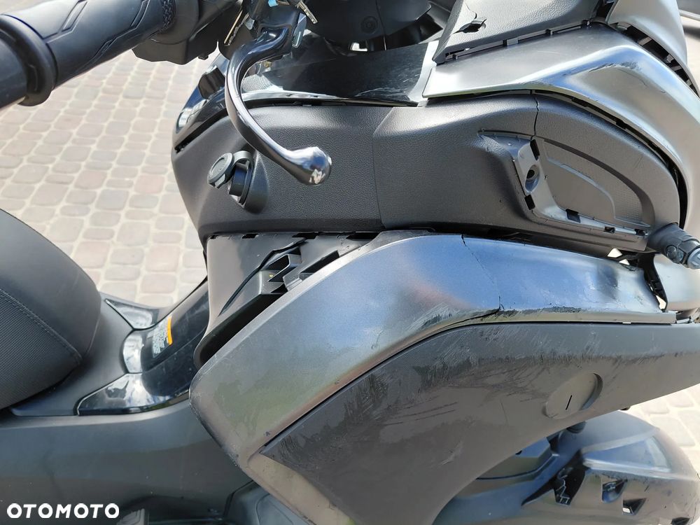 Yamaha Tricity - 12