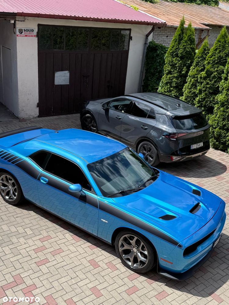 Dodge Challenger - 14