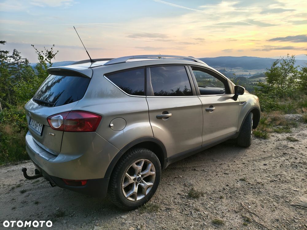 Ford Kuga 2.0 TDCi Titanium - 15