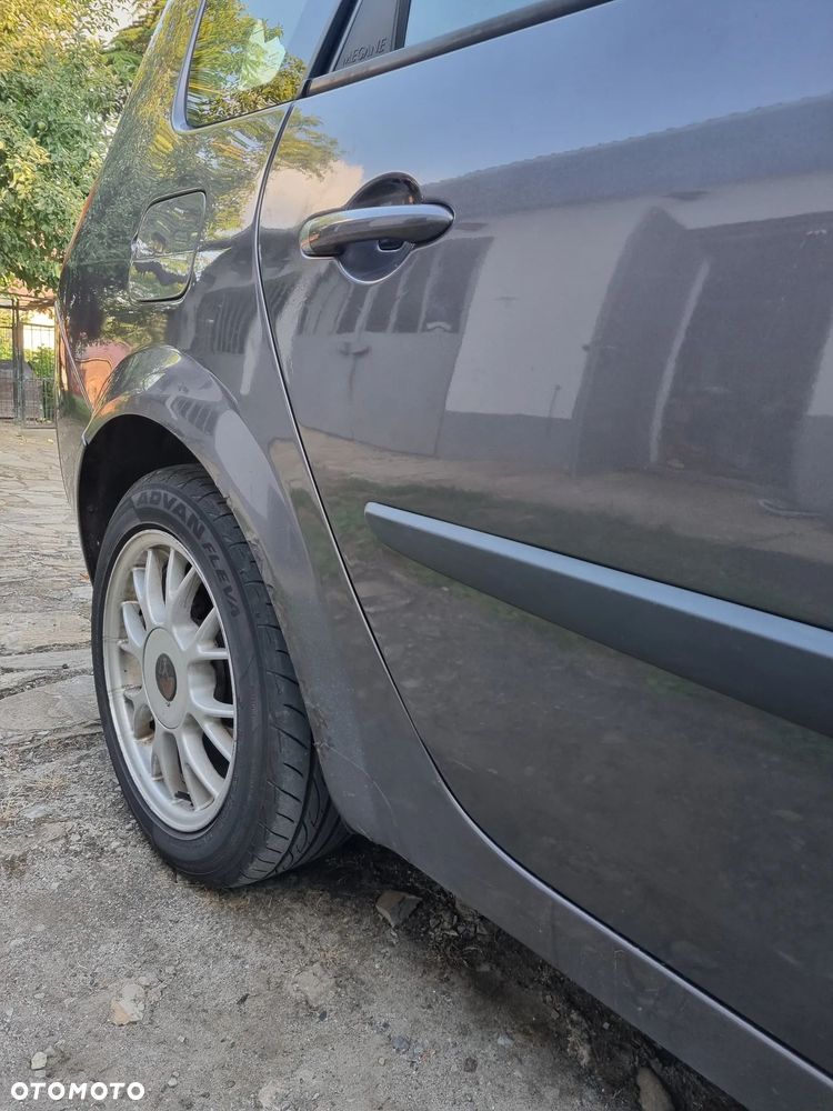 Renault Scenic 1.9 dCi Dynamique - 5