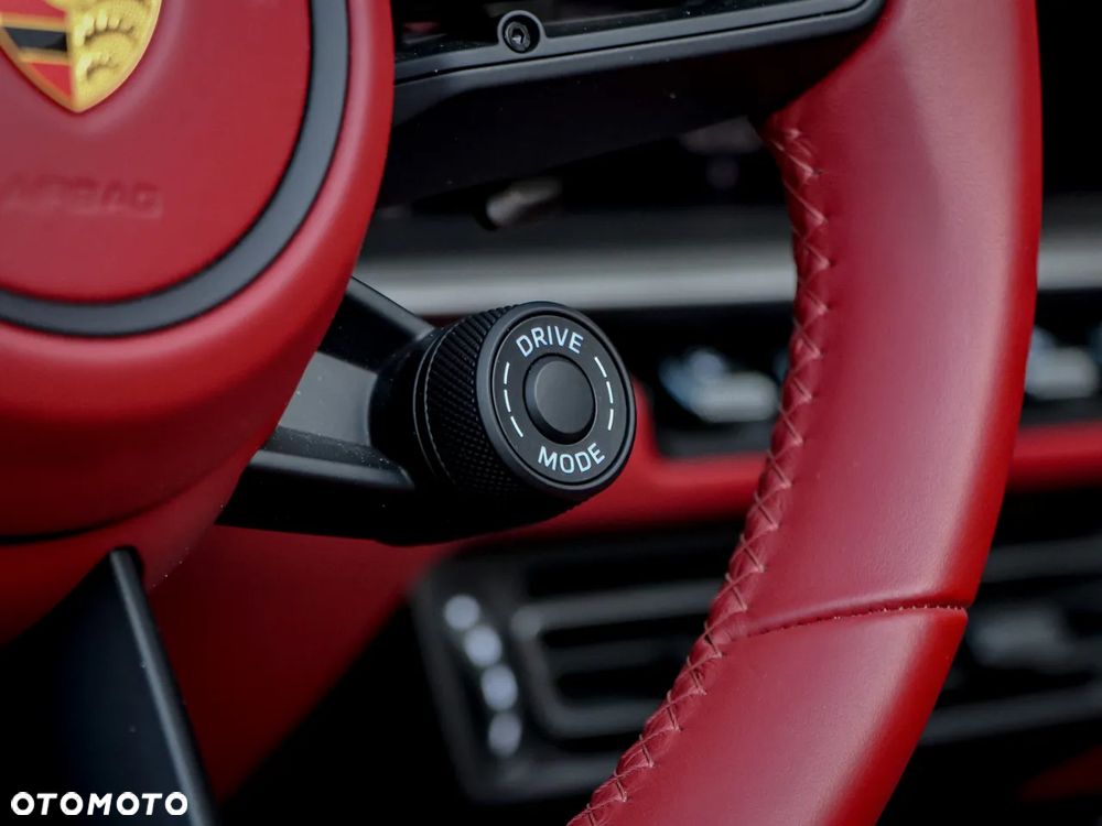 Porsche 911 Turbo S - 16