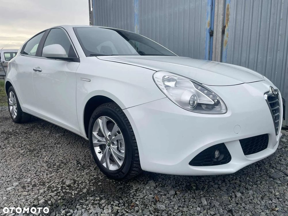 Alfa Romeo Giulietta - 2