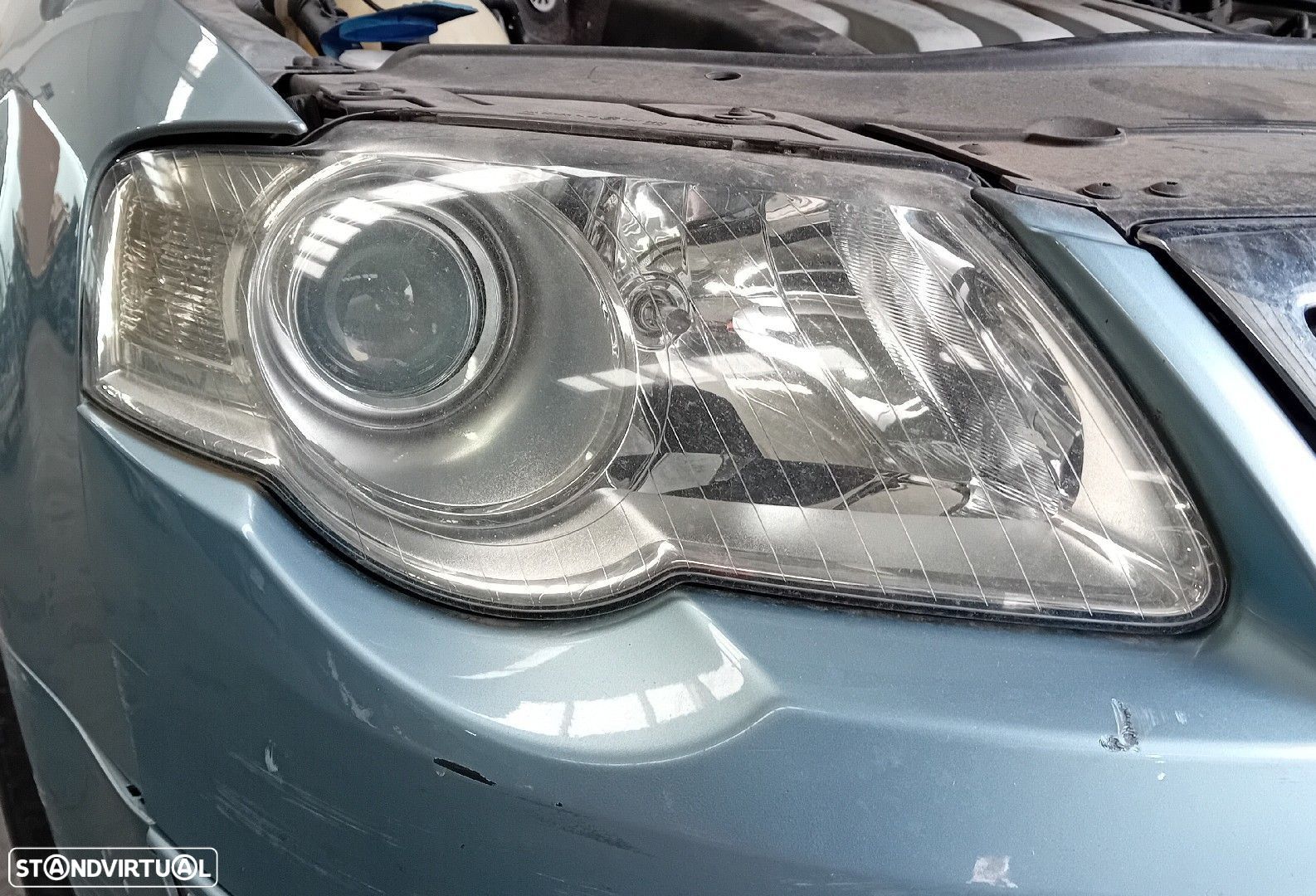Ótica / farol direita VOLKSWAGEN Passat (3C2) - 1