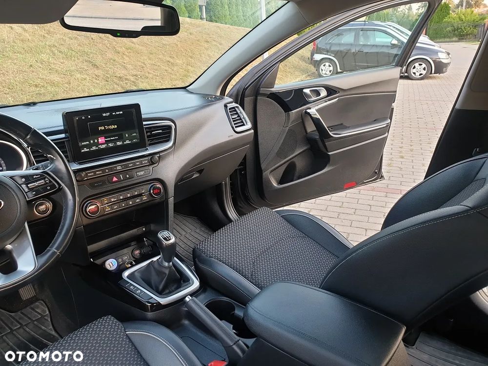 Kia Ceed 1.4 T-GDI GT-Line - 19