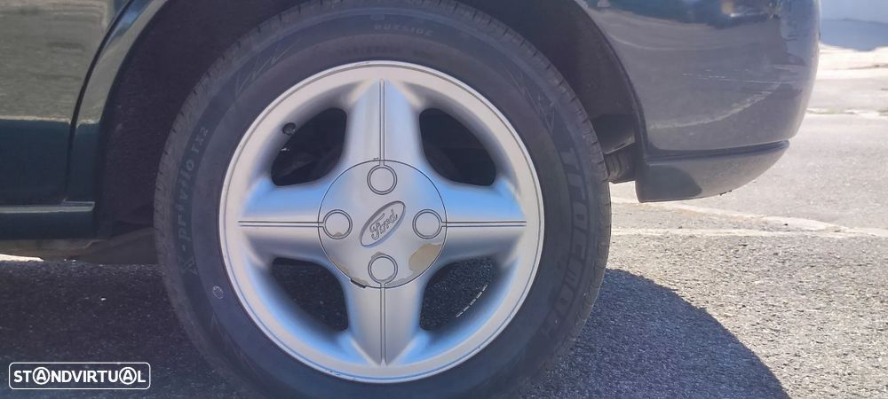 Ford Fiesta - 4