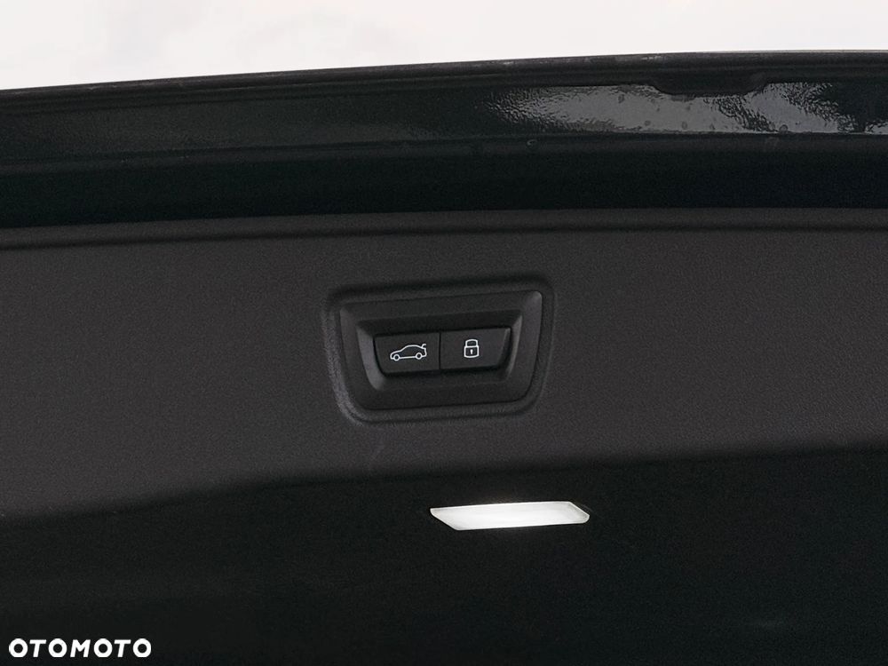 BMW Seria 5 520i - 16