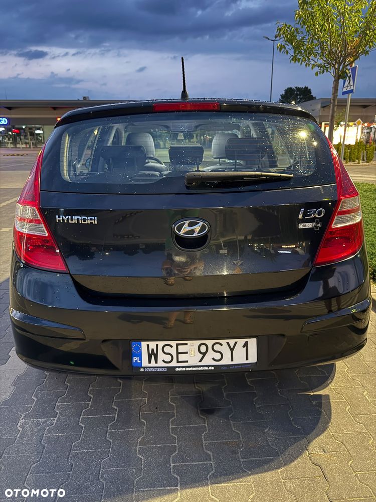 Hyundai i30 1.4 Base + - 2