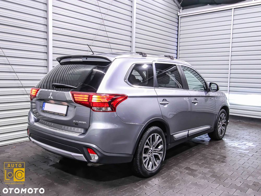 Mitsubishi Outlander 2.0 Instyle Navi 4WD CVT - 8