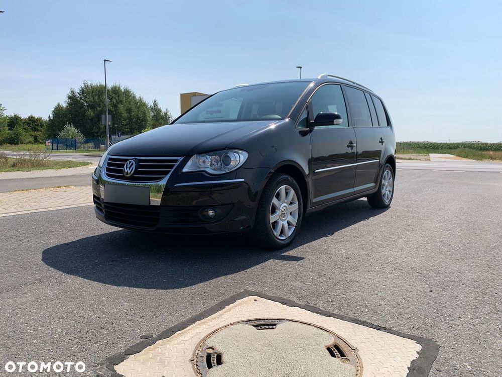 Volkswagen Touran 2.0 TDI DPF Highline - 2
