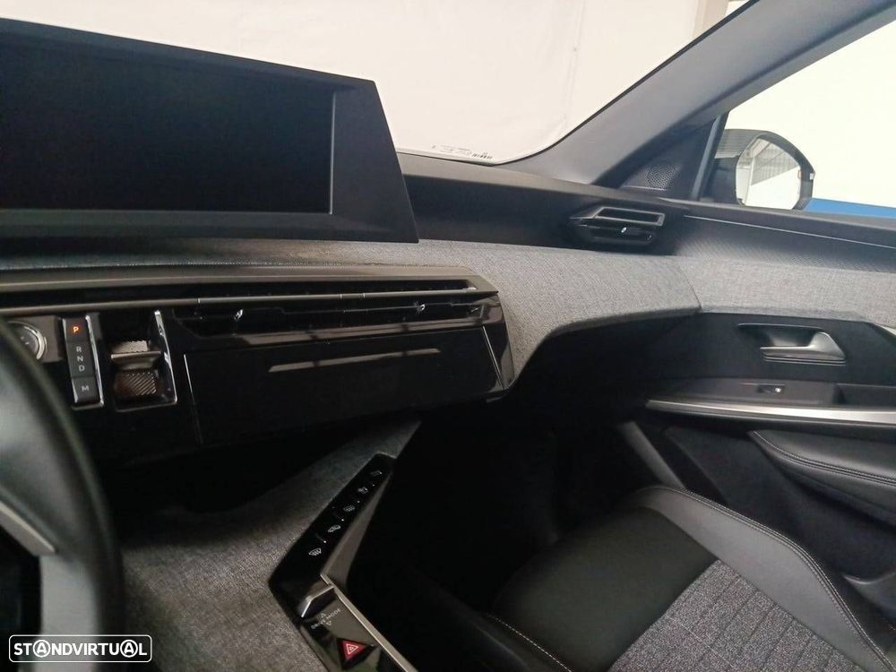 Peugeot 3008 1.2 Hybrid Allure e-DCS6 - 20