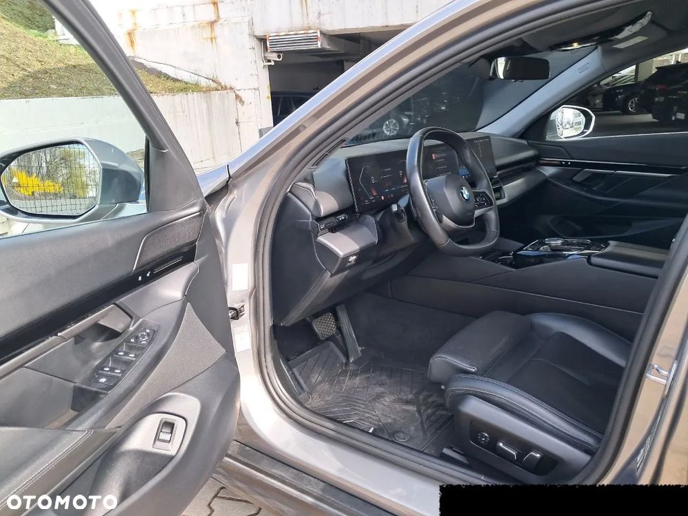 BMW Seria 5 520d mHEV - 6