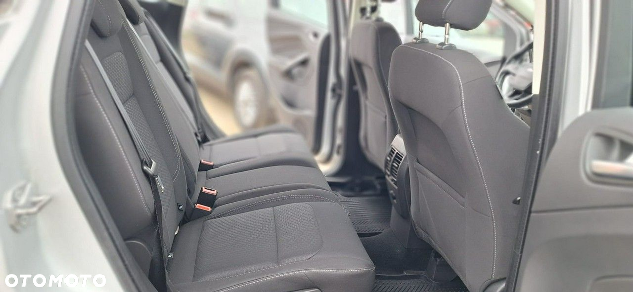Ford Kuga - 18