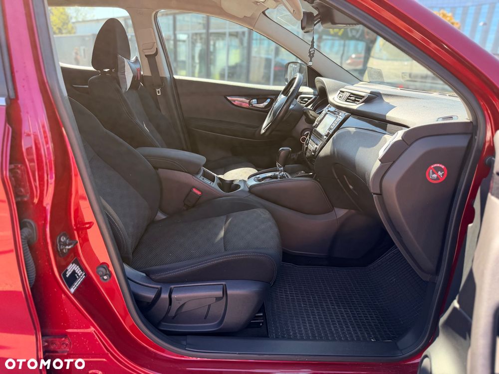 Nissan Qashqai 1.2 DIG-T N-Connecta Xtronic EU6 - 19