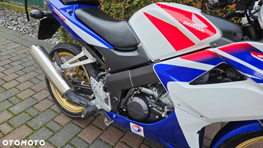 Honda CBR - 12