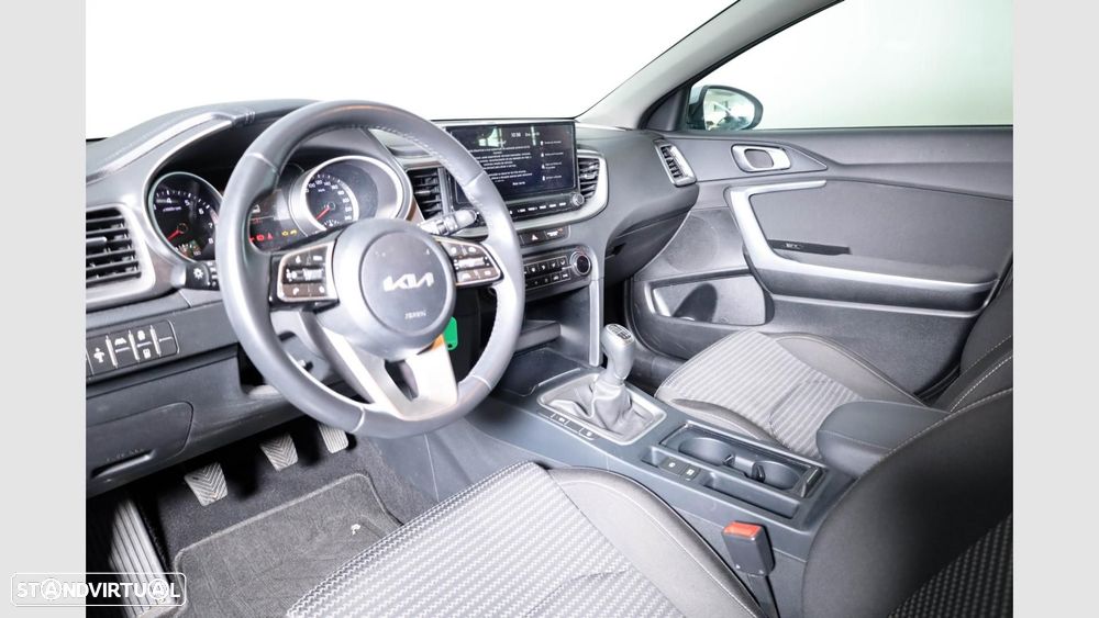 Kia XCeed 1.0 T-GDI Drive — fotografia 10