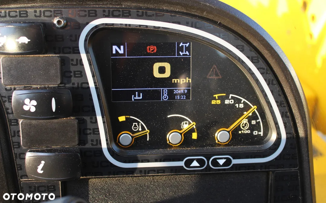 JCB 525-60 Hi-Viz - 17