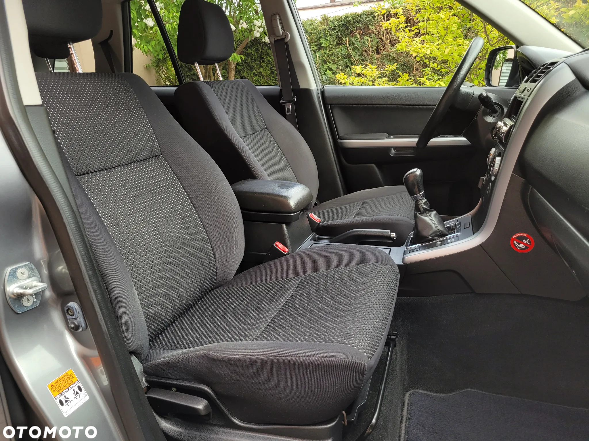 Suzuki Grand Vitara 2.0 Comfort + - 17