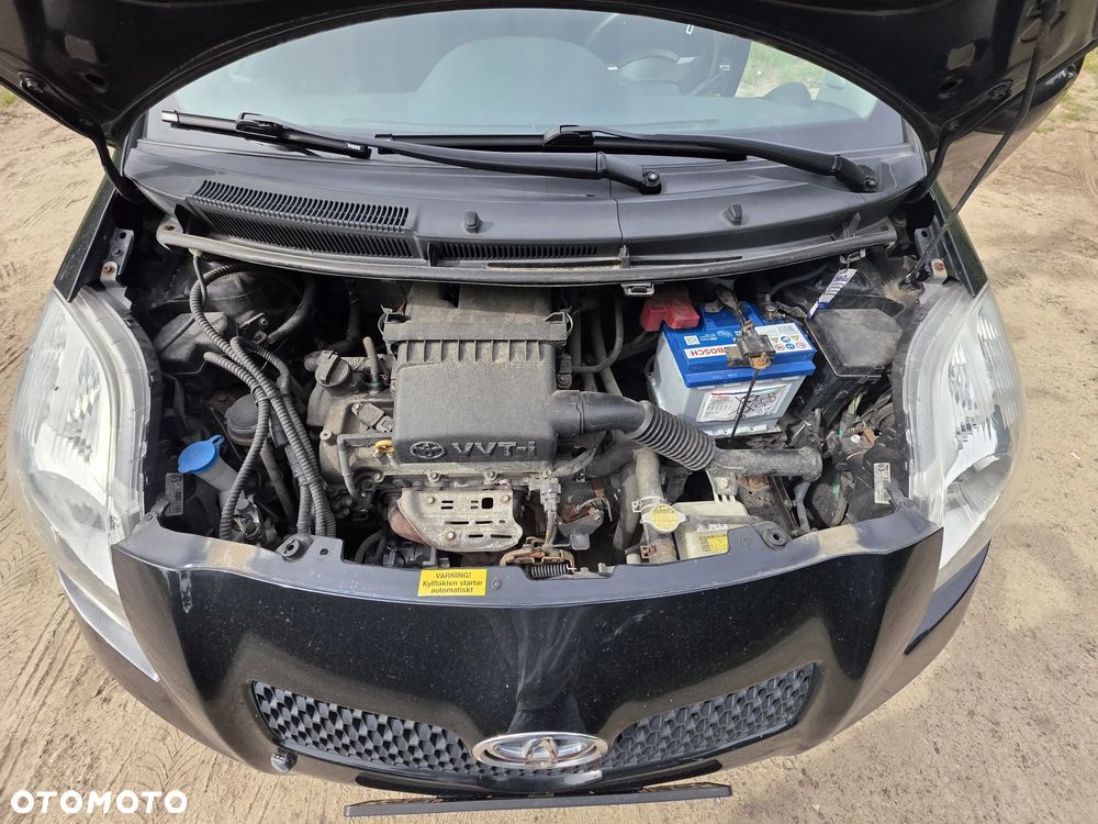 Toyota Yaris 1.3 Luna Premium - 14