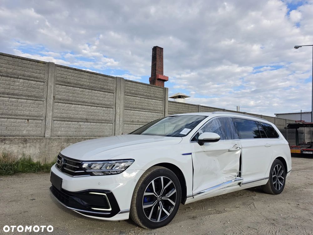 Volkswagen Passat 2020 photo 2