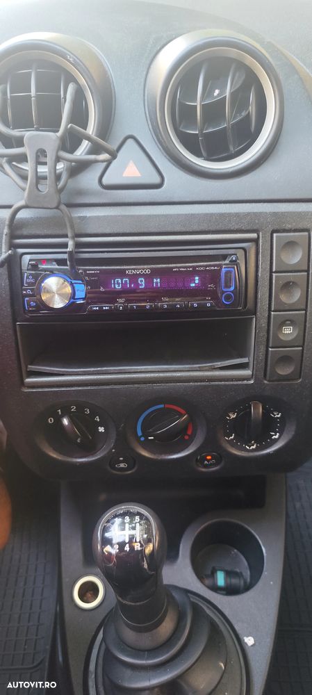 Ford Fiesta - 4