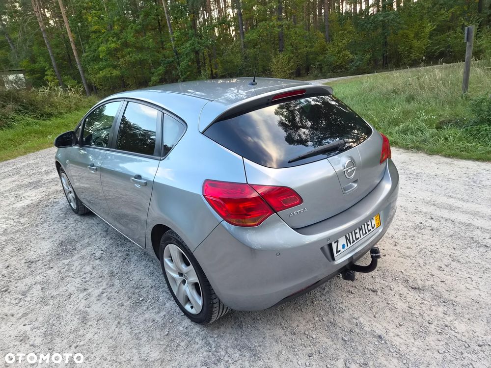 Opel Astra - 19