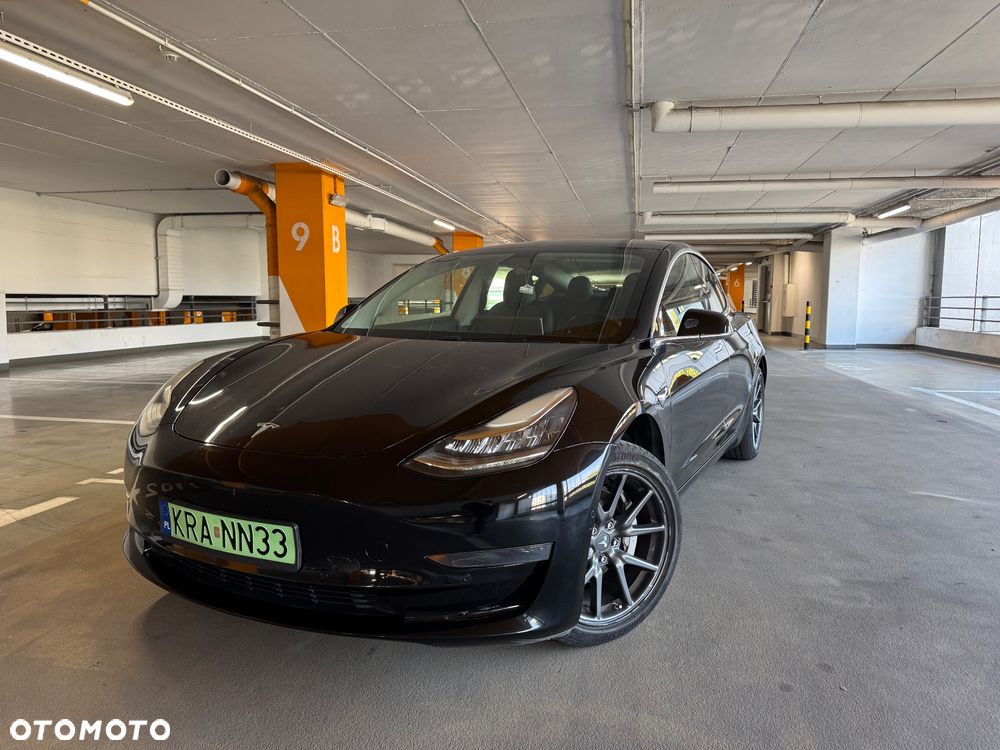 Tesla Model 3 Long Range AWD - 3