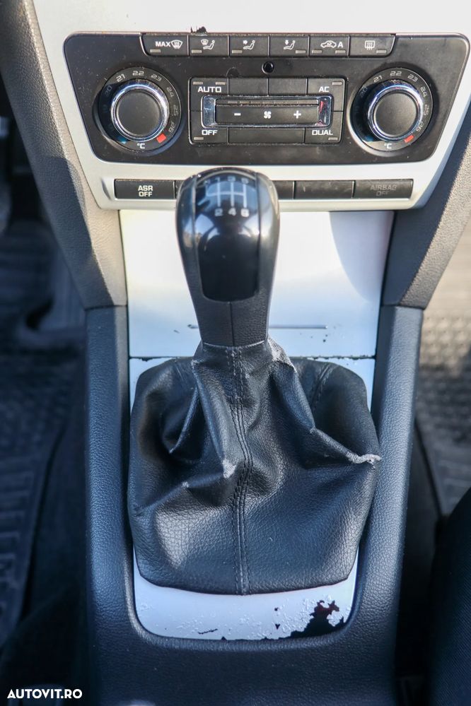 Skoda Octavia 1.2 TSI Ambiente - 9