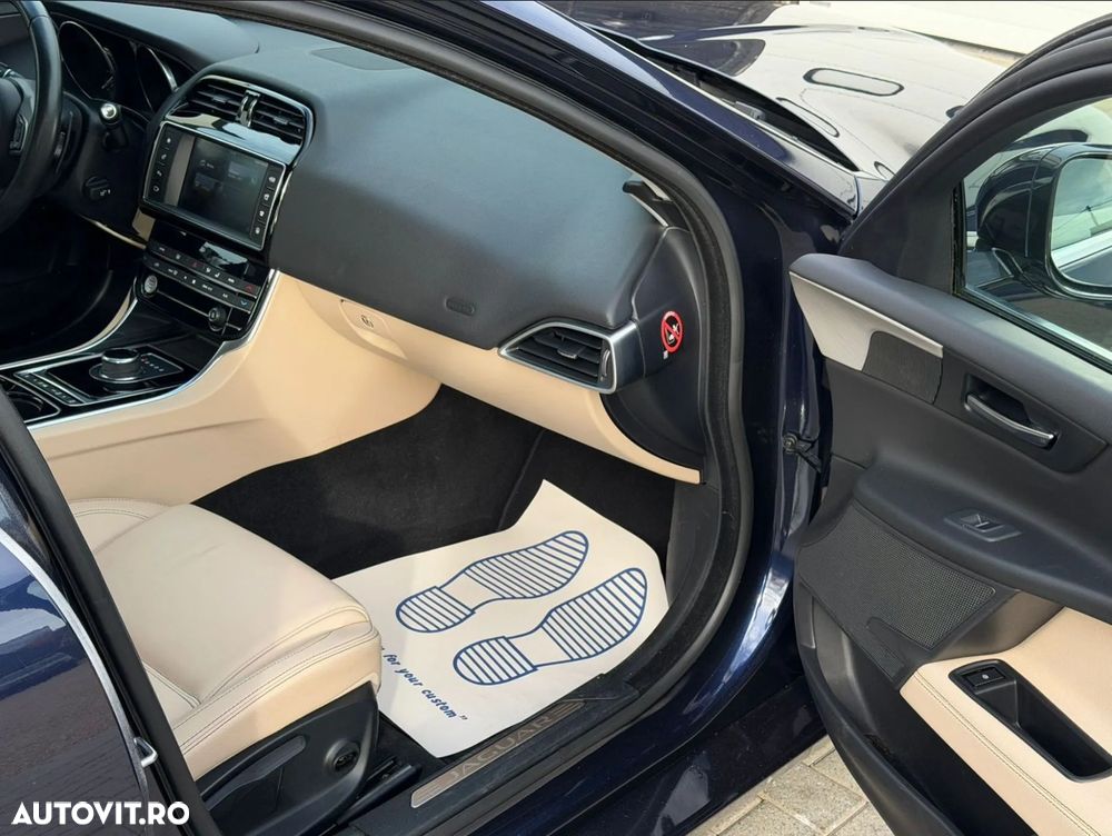 Jaguar XE 20d Aut. Prestige - 2