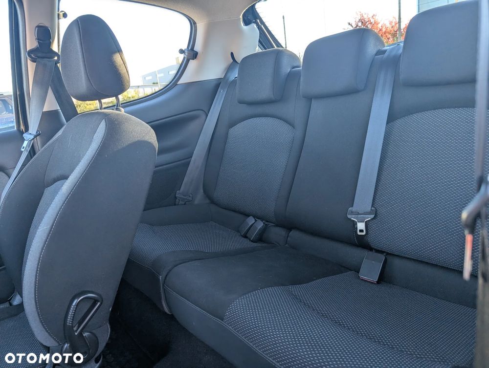 Peugeot 206 - 11