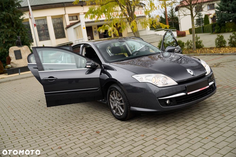 Renault Laguna ENERGY dCi 130 FAP Start & Stop Paris - 20