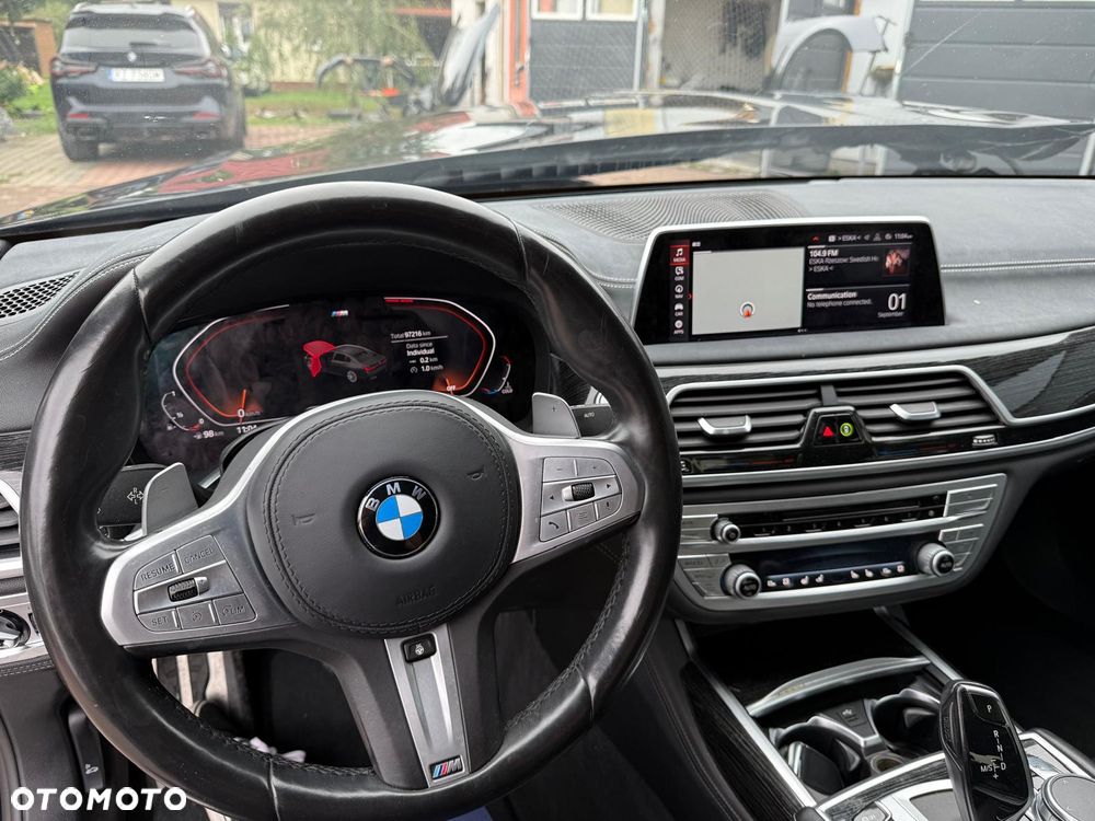 BMW Seria 7 740Li sport - 19